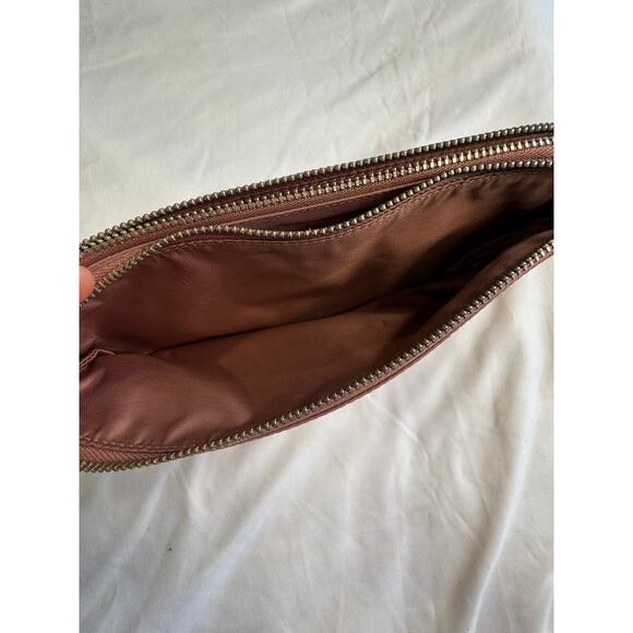 Lululemon Now and Always Pouch - Picture 13 of 15